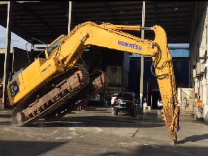 KOMATSU PC210-8