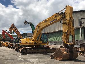 KOMATSU PC210-8