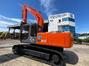 HITACHI EX200-5