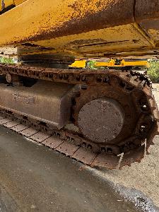 KOMATSU PC120-8