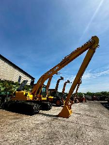 KOMATSU PC200-8 Long Arm